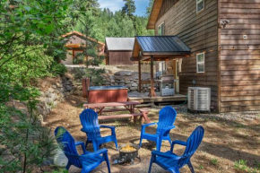 Just Plain Getaway by NW Comfy Cabins